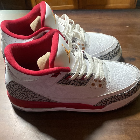 Air Jordan 3 Retro GS ‘cardinal, Color White/Red - Picture 4 of 4